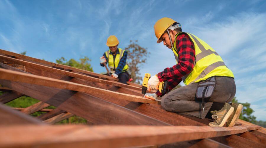 Expert Emergency Roof Repairs services in Low Moor, IA